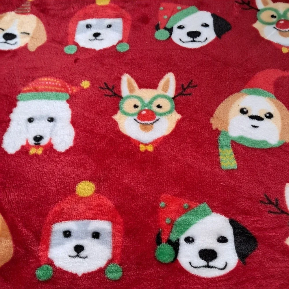 Holiday Time‎ Red Christmas Dog Lovers Plush Fleece Throw Blanket 50x60